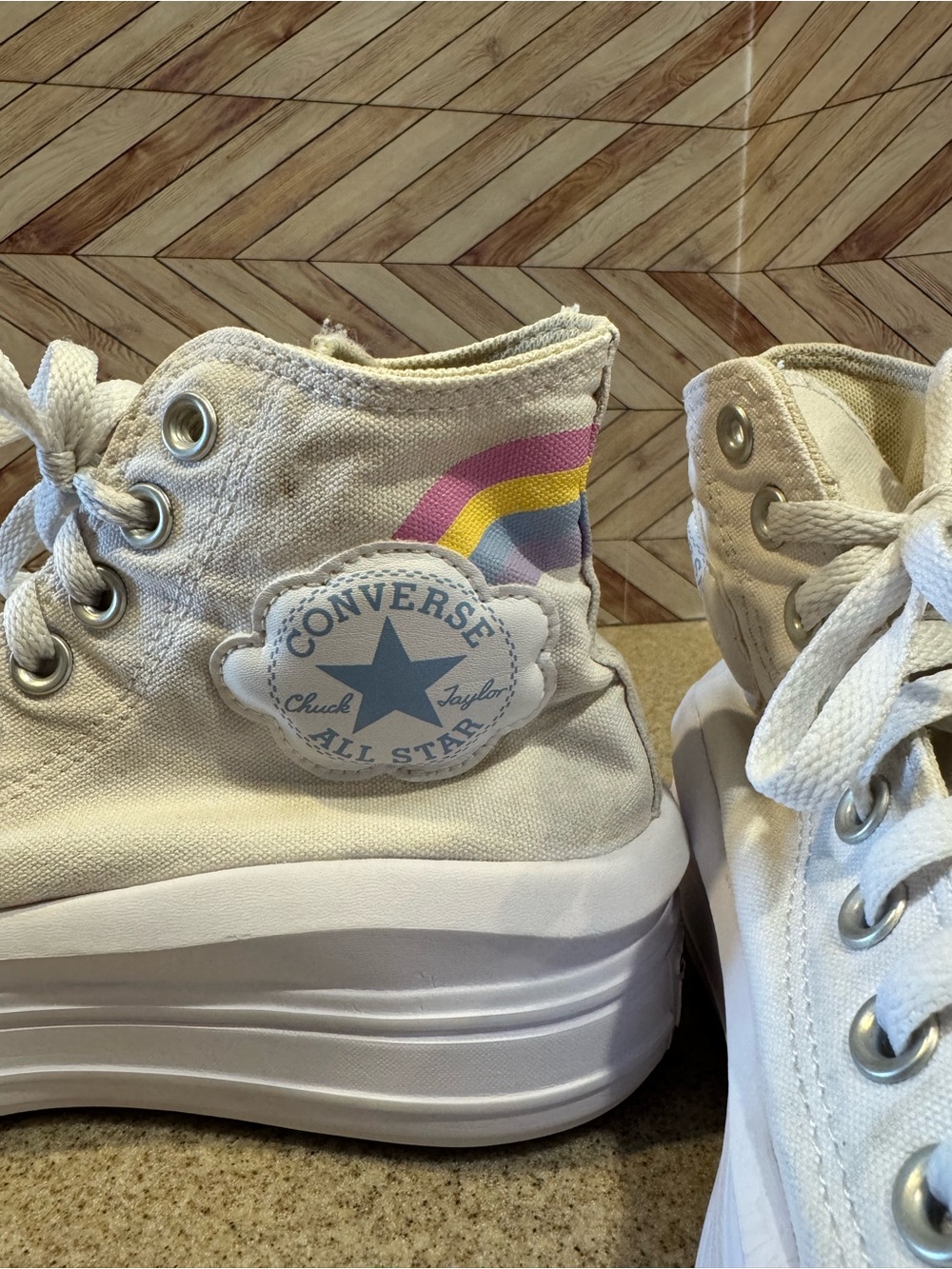 Ladies 7.5 or Youth 5.5 high platform Rainbow Cloud lace up - Picture 2 of 9